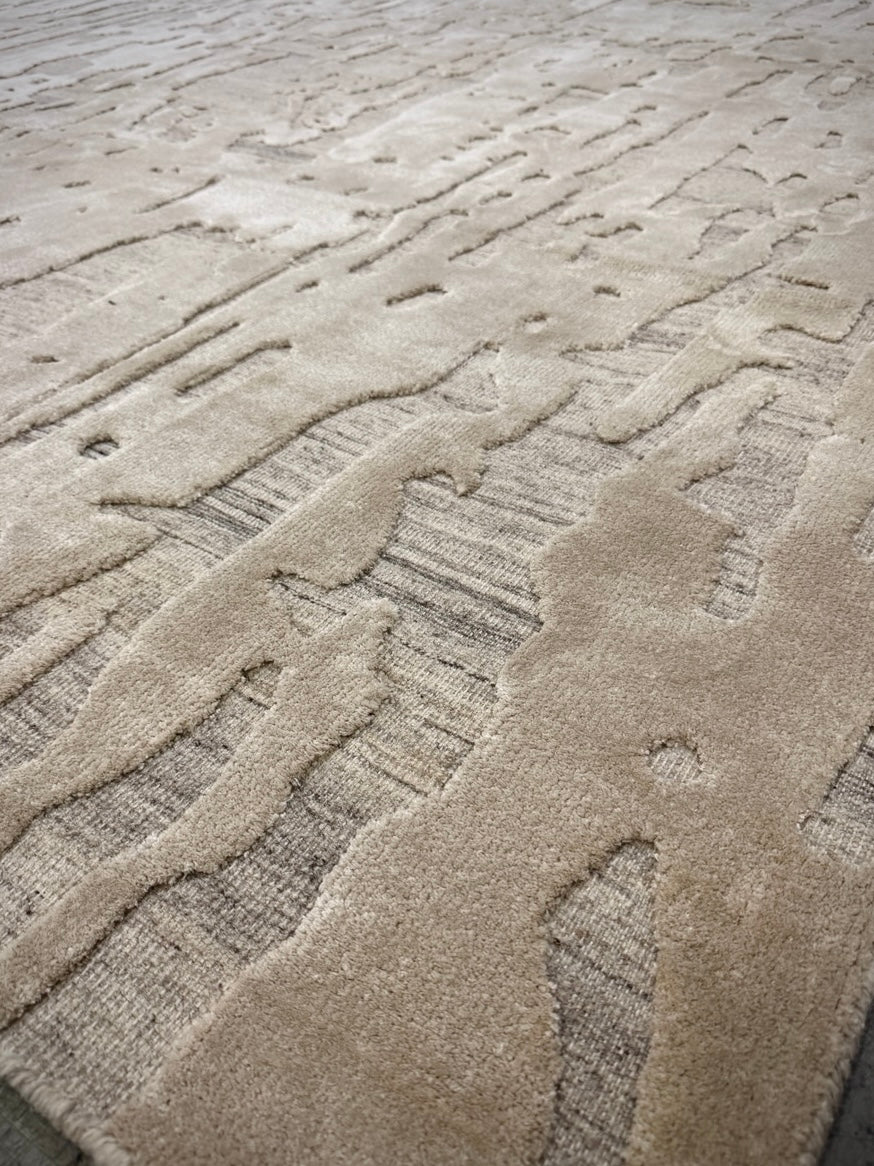 Silky Borrengo - Satin Vixenite