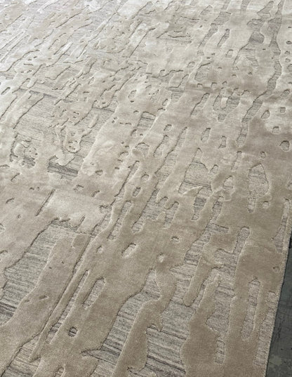 Silky Borrengo - Satin Vixenite