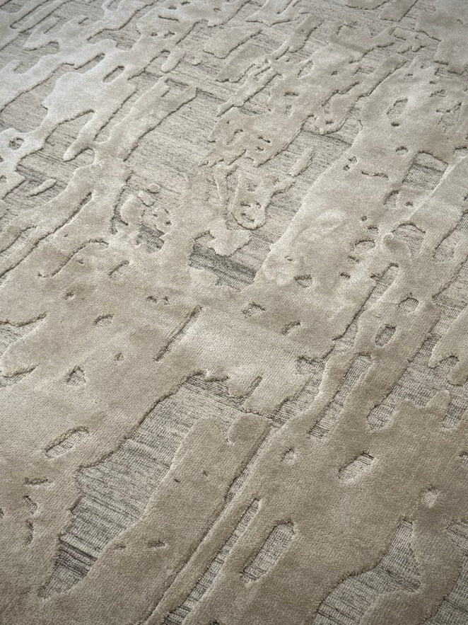 Silky Borrengo - Satin Vixenite