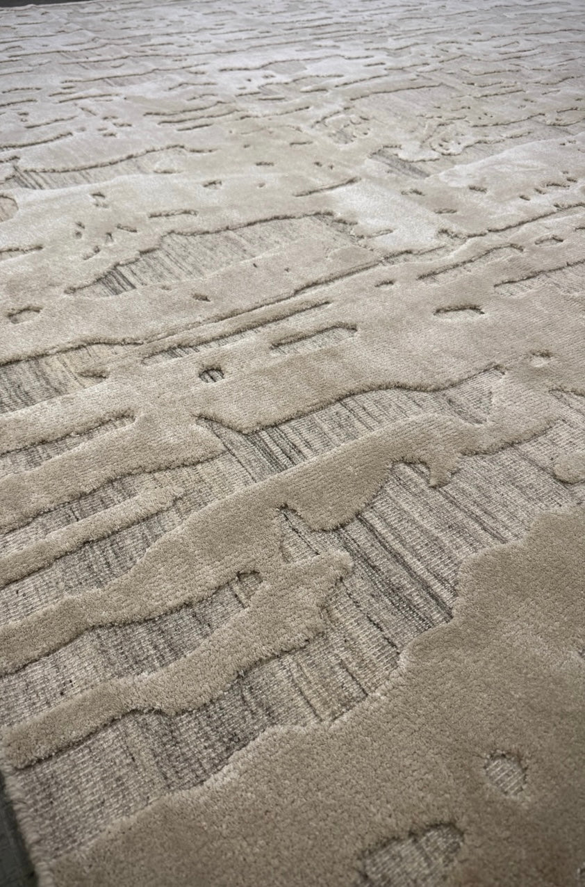 Silky Borrengo - Satin Vixenite