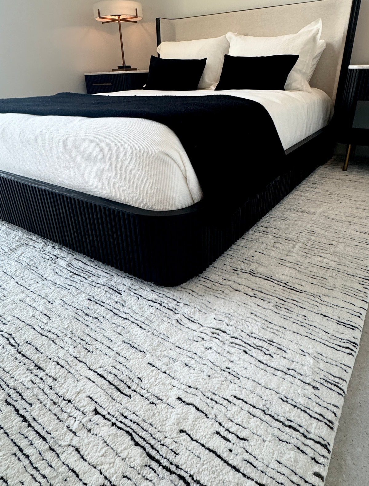 Snowdrift - Black & White