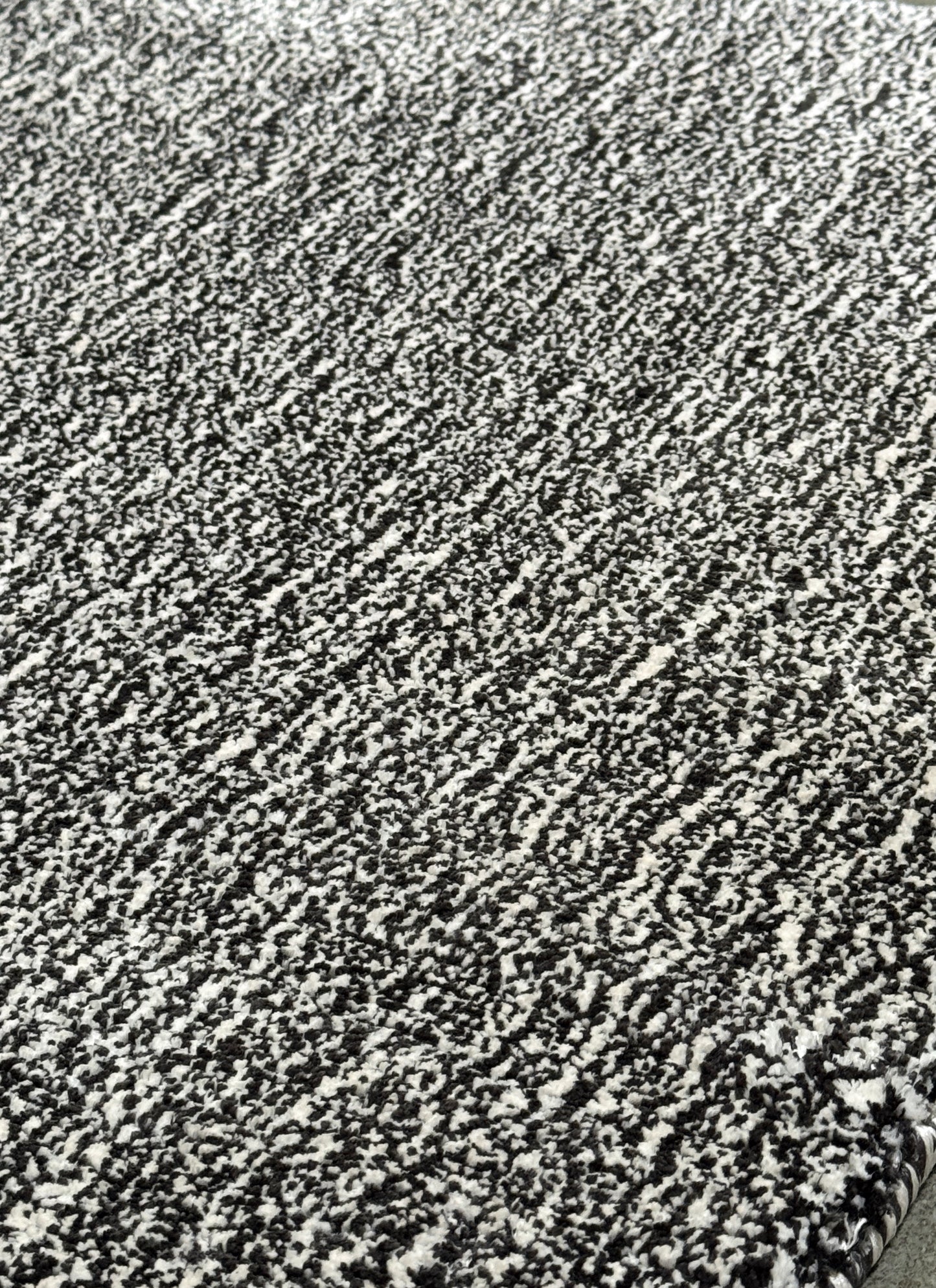 Jewel Velvet - Stippled Ivory Storm