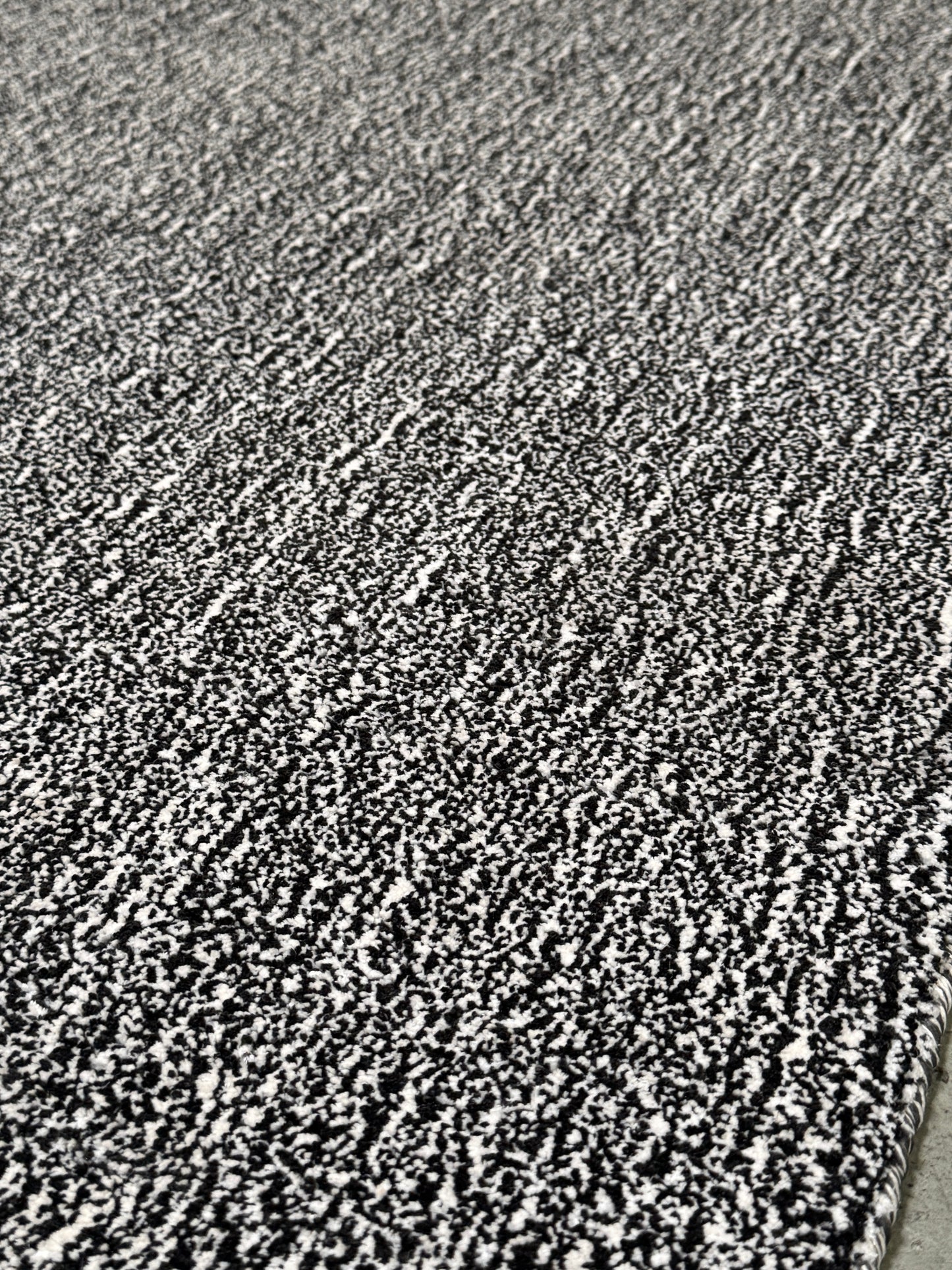 Jewel Velvet - Stippled Ivory Storm