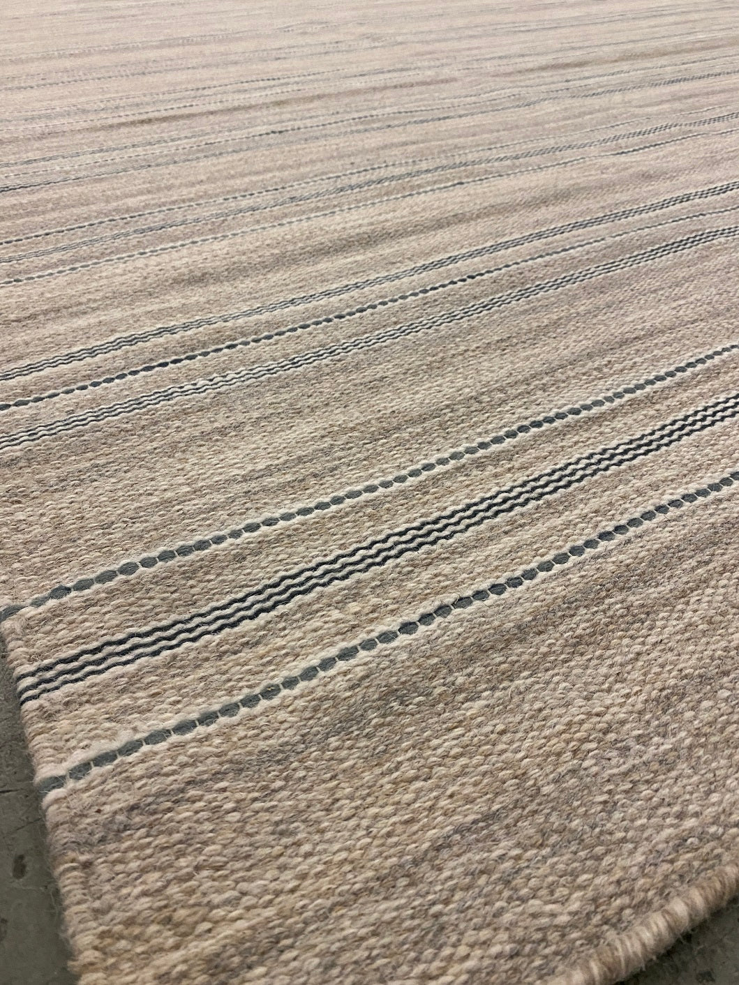 Surri Stripes - Beige & Blue