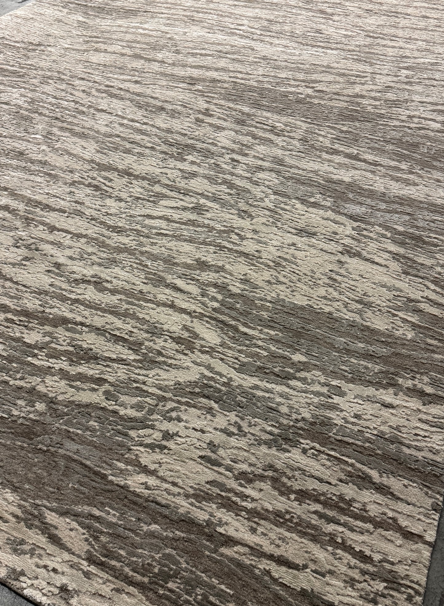 Tati Tibetan - Groundstone