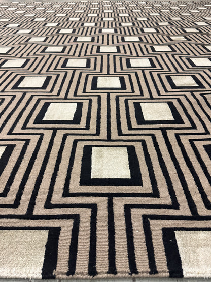 Halle Tibetan Trellis - Taupe & Gold