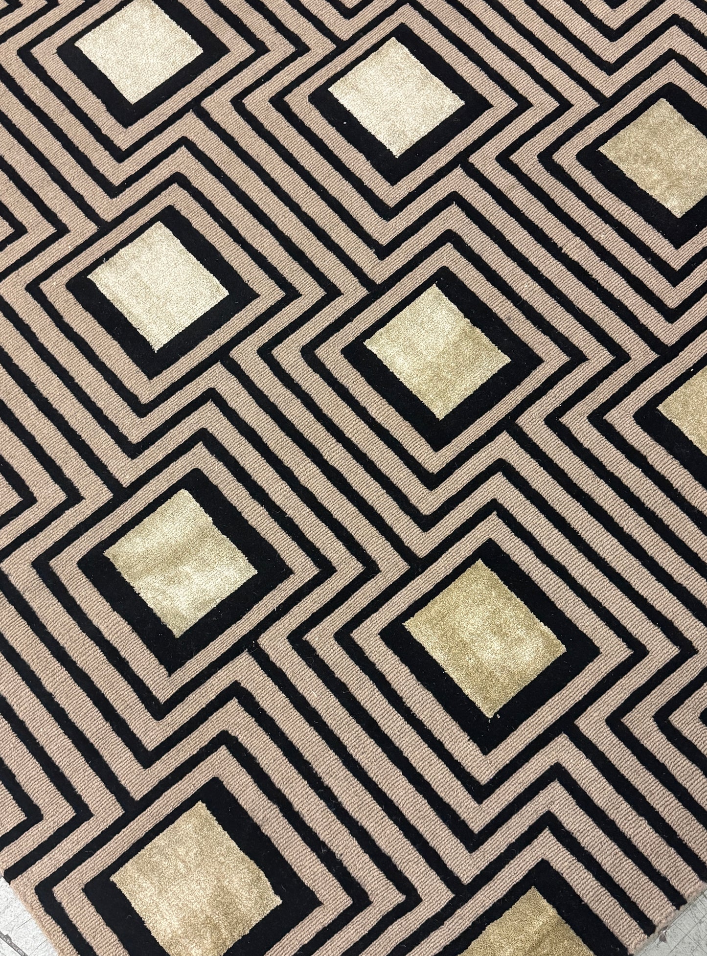 Halle Tibetan Trellis - Taupe & Gold