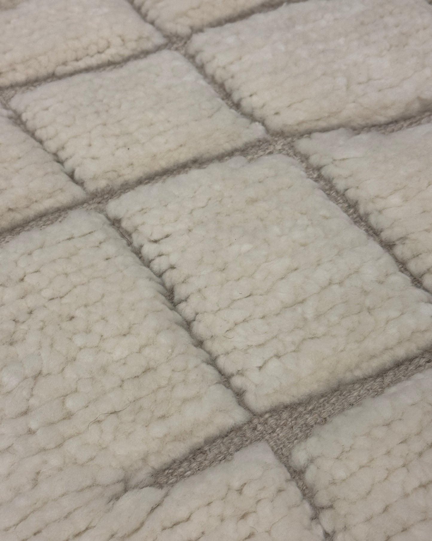 Archive Sale Tique Plush Tic - Pearl & Stone 4ft x 7ft