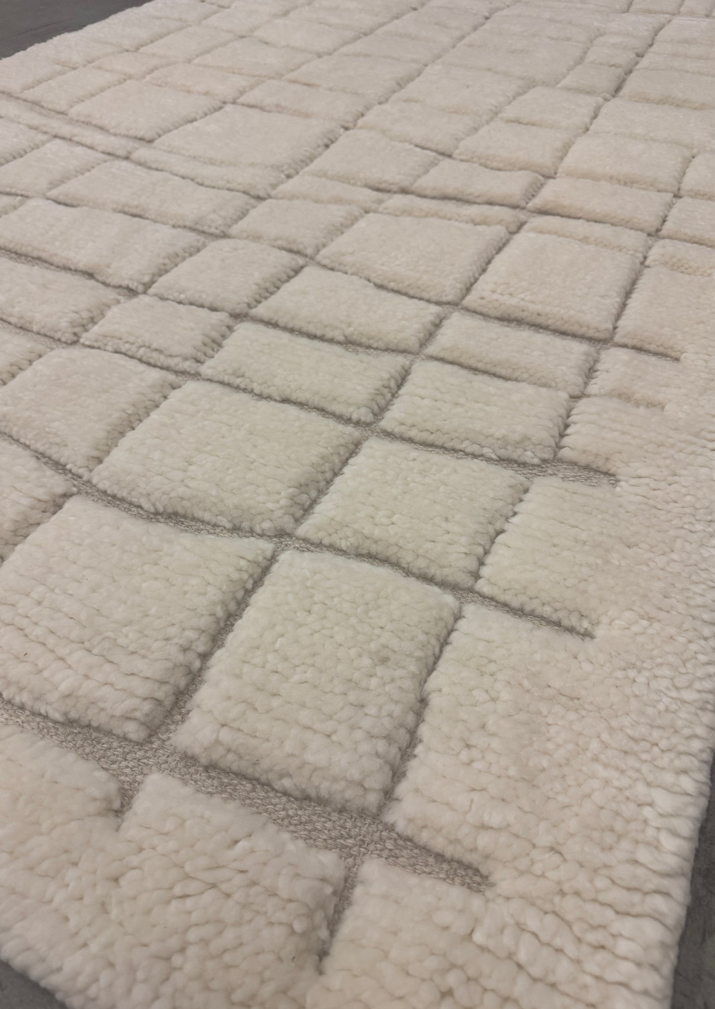 Tique Plush Tique - Pearl & Stone