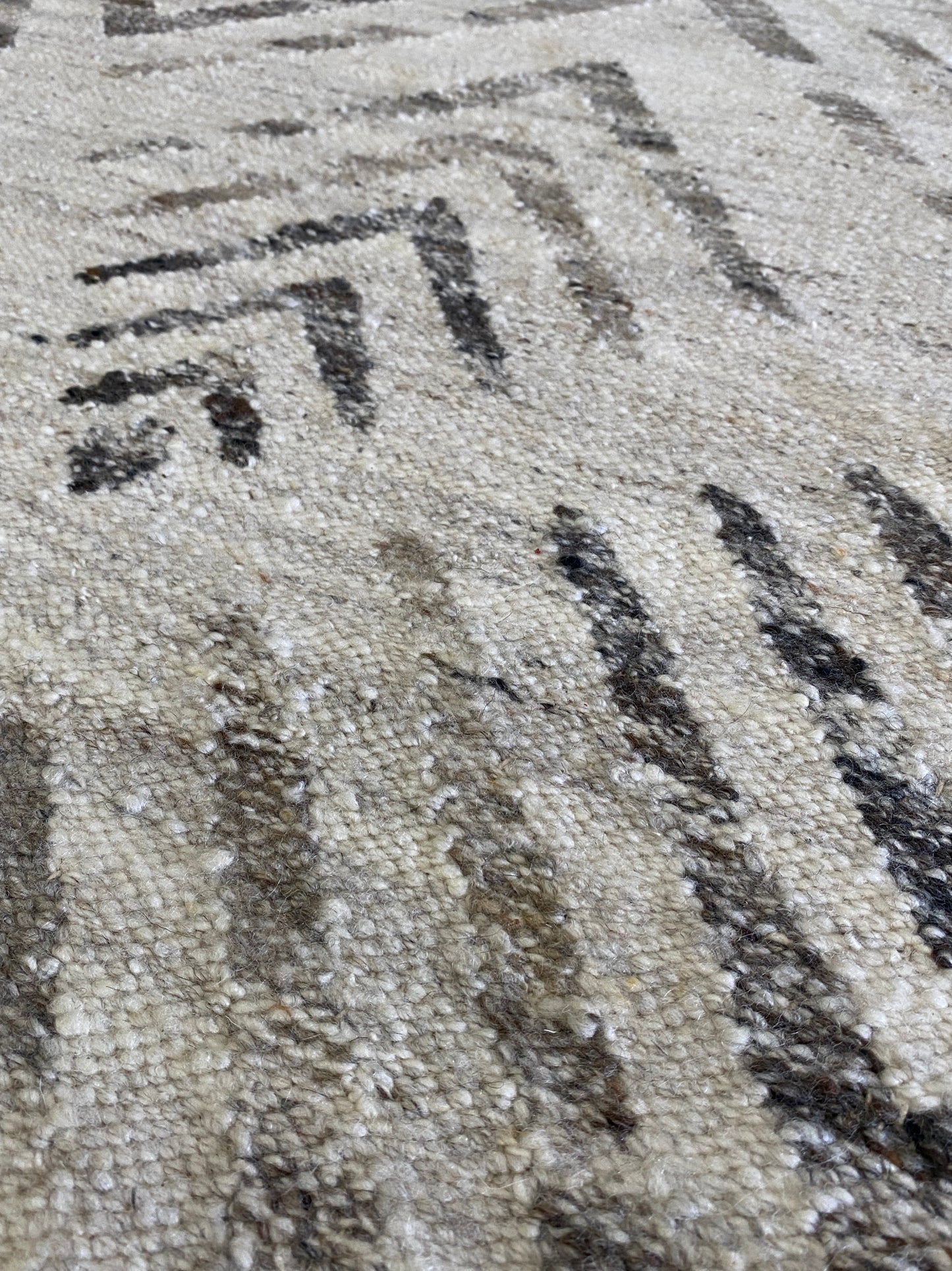 Archive Sale Yuma - Ivory Brown 6ft x 9ft